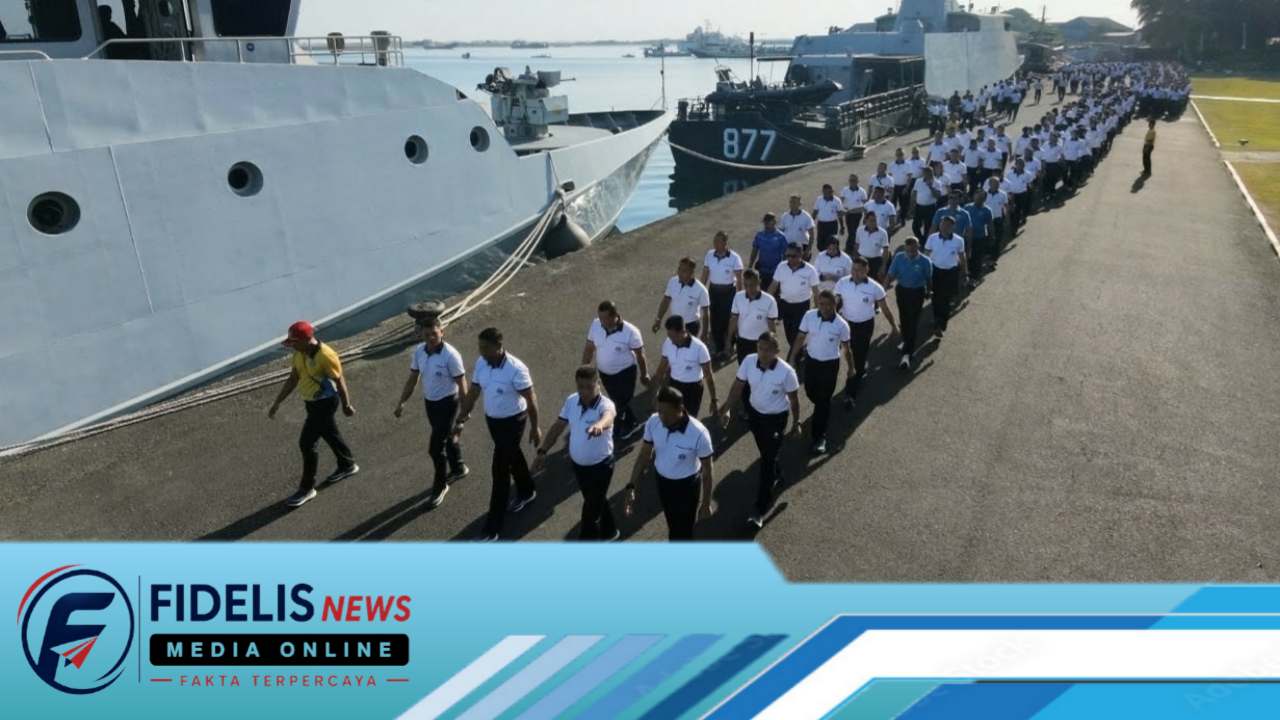 Menjaga Badan Tetap Bugar, Kodaeral VI Gelar Olahraga Bersama Sambut HUT Ke-81 TNI AL